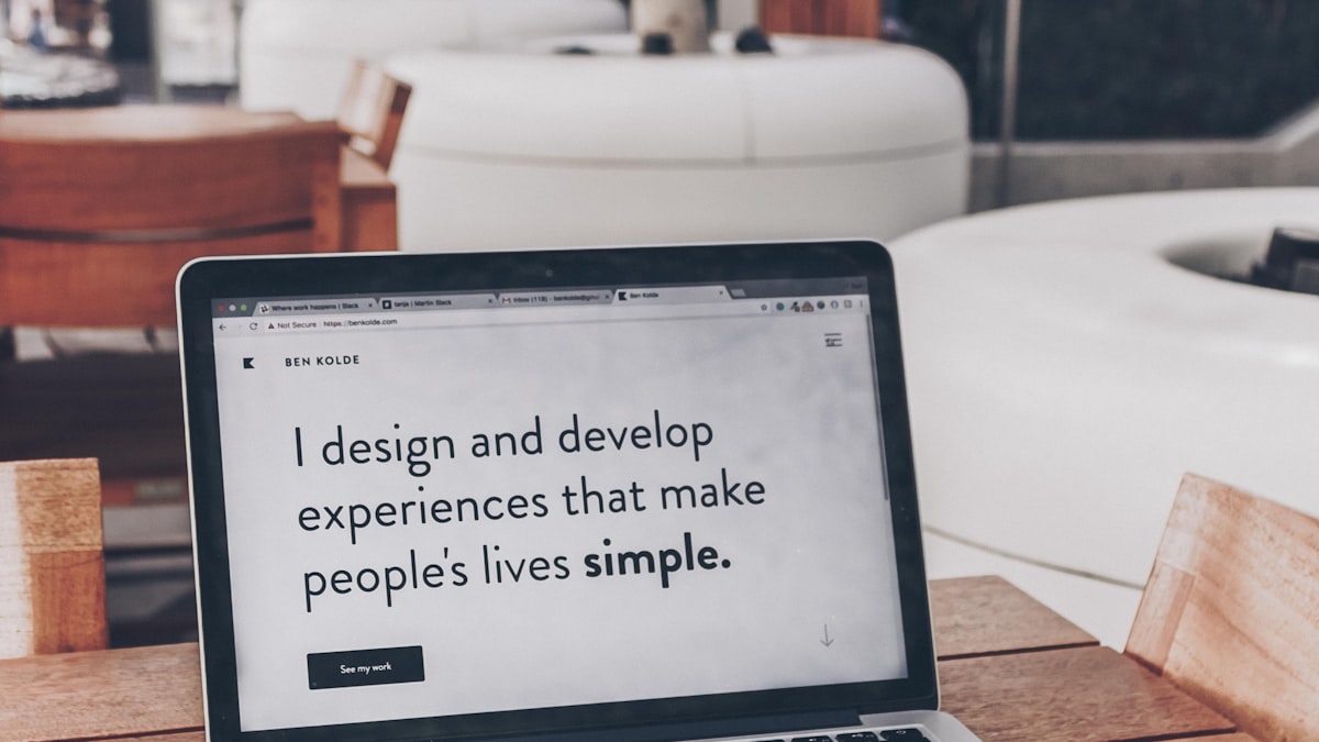 Arquitectura Frontend Escalable con Next.js 15: Lecciones de Proyectos en Producción