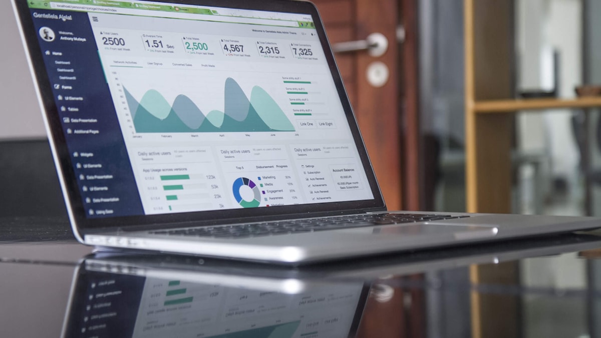 CRM a Medida con Google Sheets y N8N: Automatiza tu Embudo de Ventas sin Pagar Suscripciones Caras